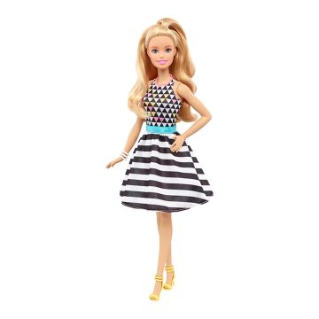 BARBIE FASHIONISTAS NUKKE FBR37